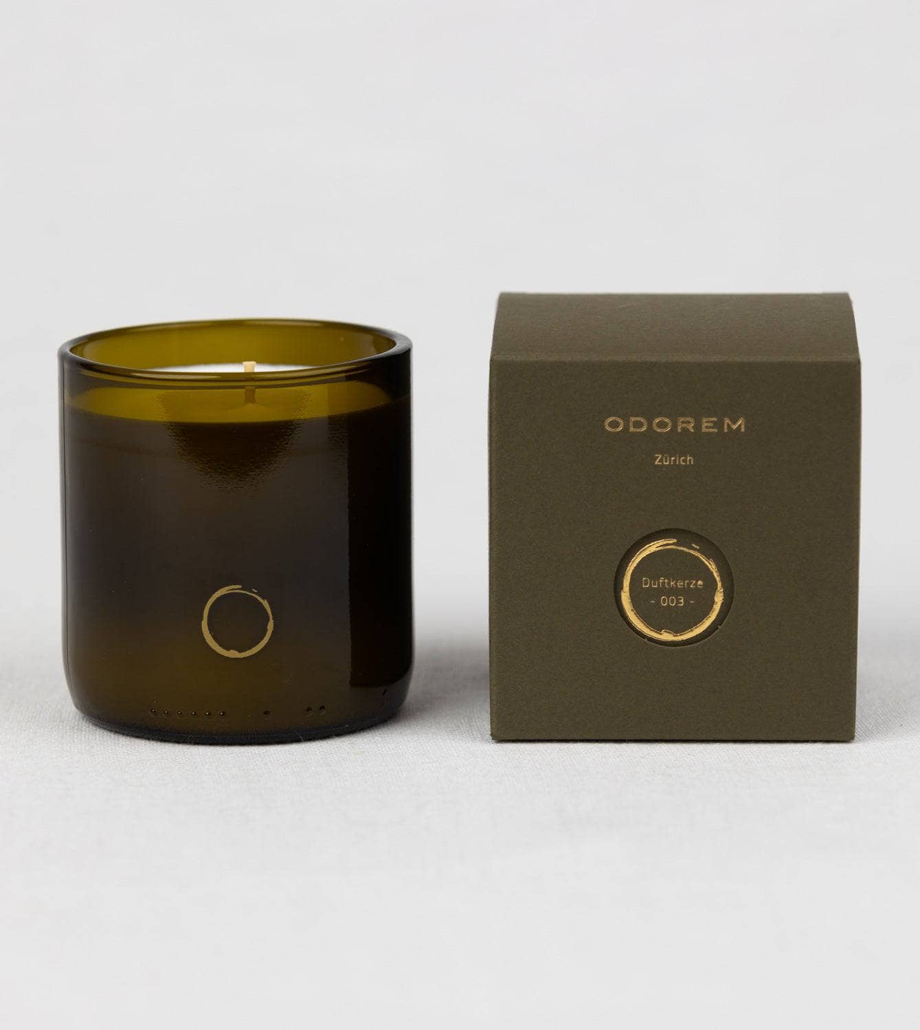 Karaffe Duftkerze aus Weinflaschen-Upcycling