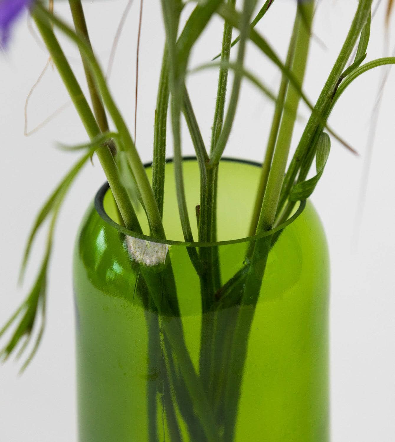 Vase aus Weinflaschen-Upcycling